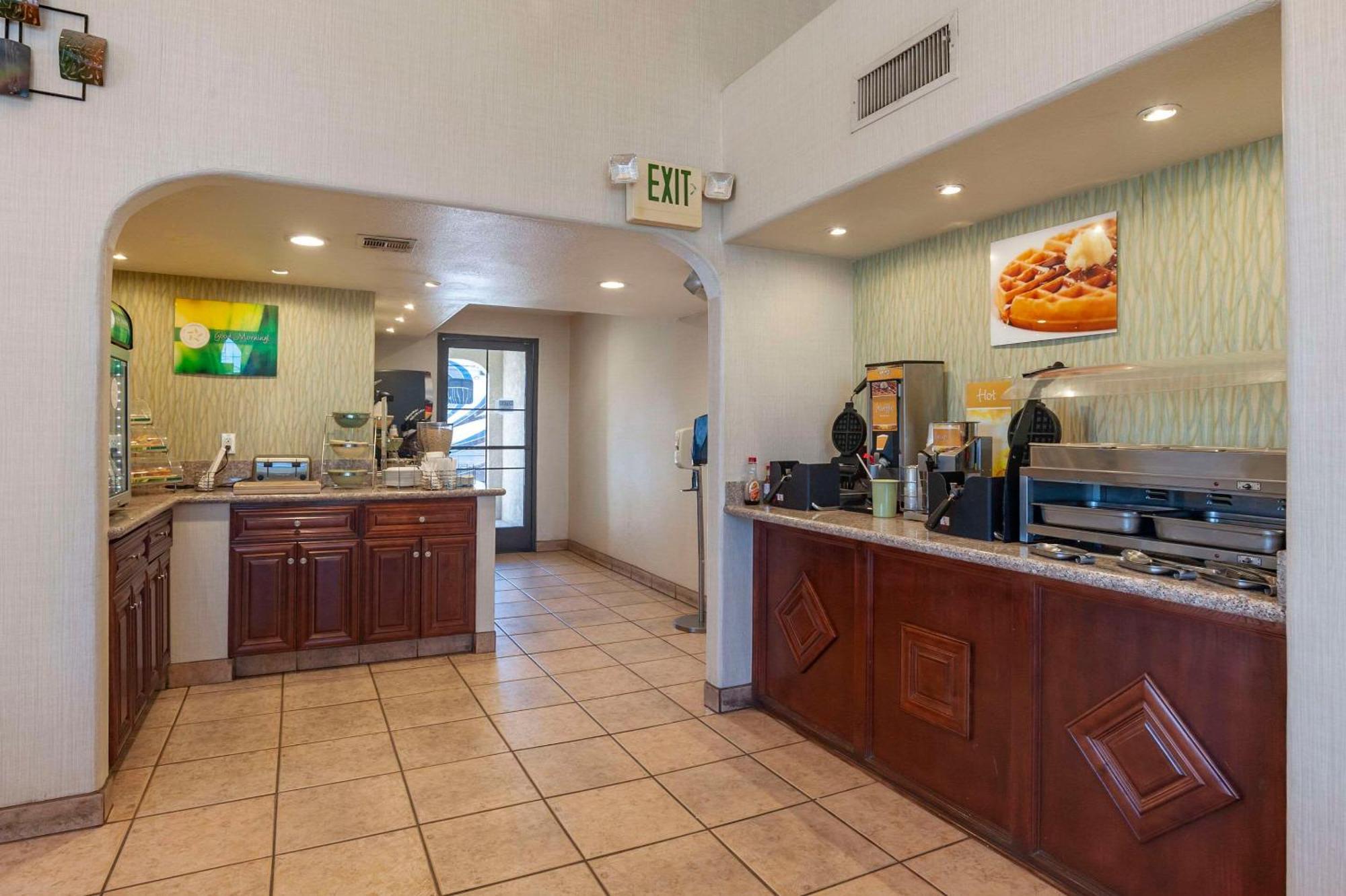 Quality Inn Blythe I-10 מראה חיצוני תמונה